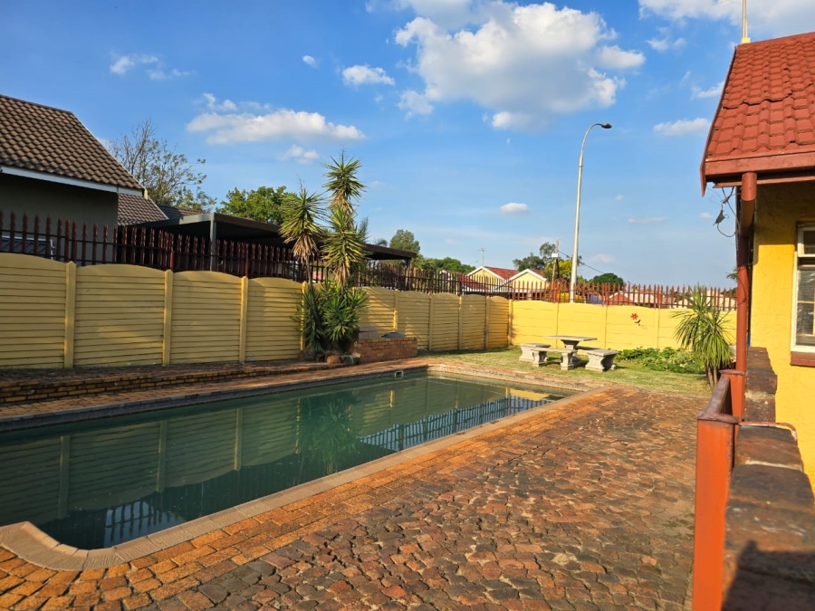 To Let 3 Bedroom Property for Rent in Marlands Gauteng