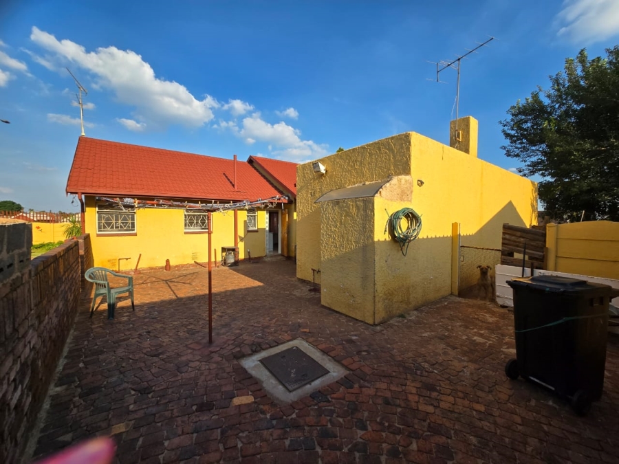 To Let 3 Bedroom Property for Rent in Marlands Gauteng