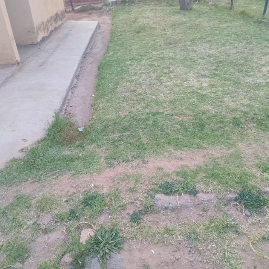 2 Bedroom Property for Sale in Daveyton Gauteng