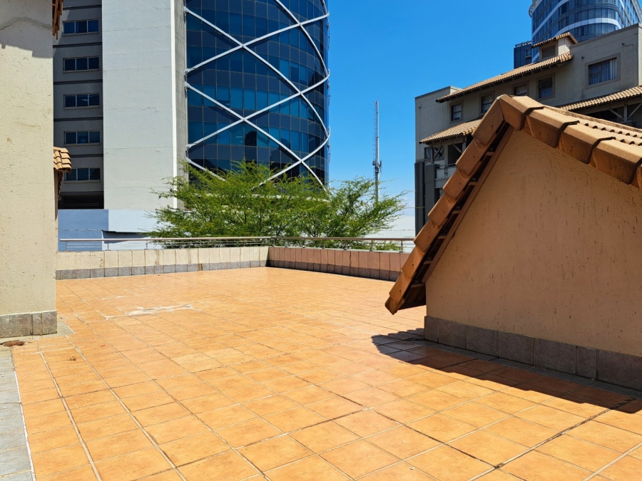 2 Bedroom Property for Sale in Sandton Central Gauteng