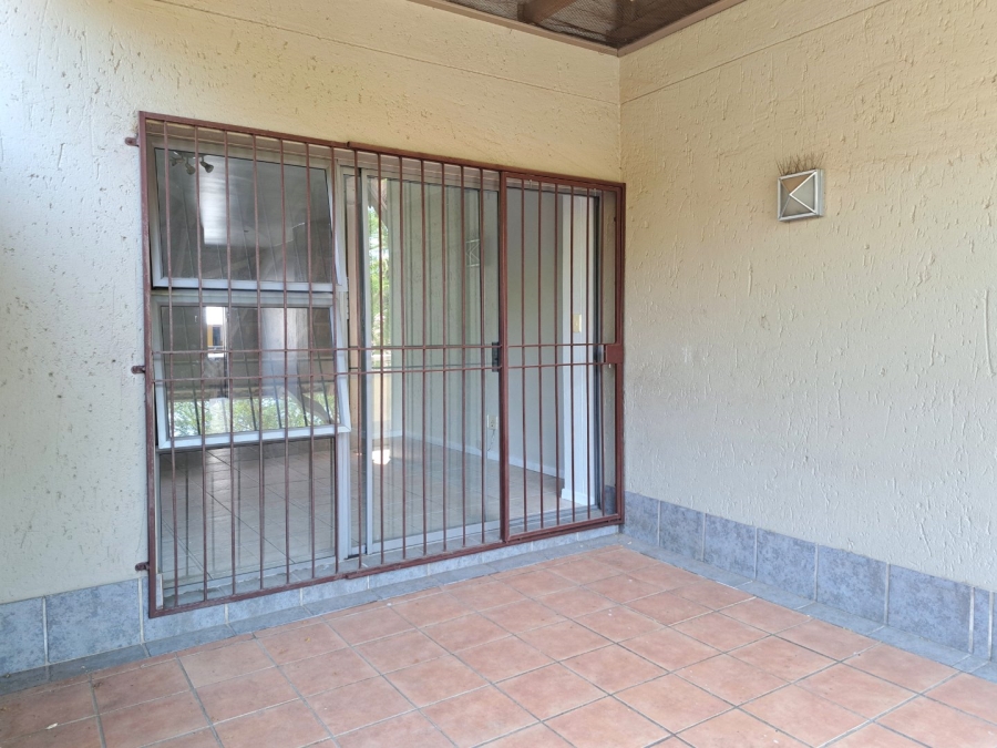 2 Bedroom Property for Sale in Sandton Central Gauteng