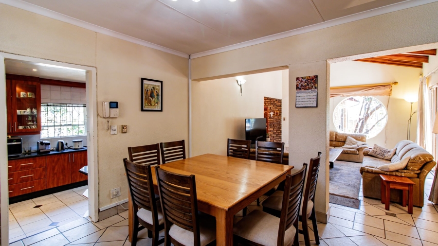 4 Bedroom Property for Sale in Mulbarton Gauteng