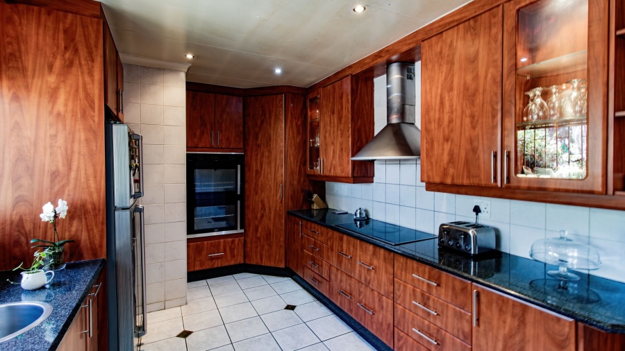 4 Bedroom Property for Sale in Mulbarton Gauteng