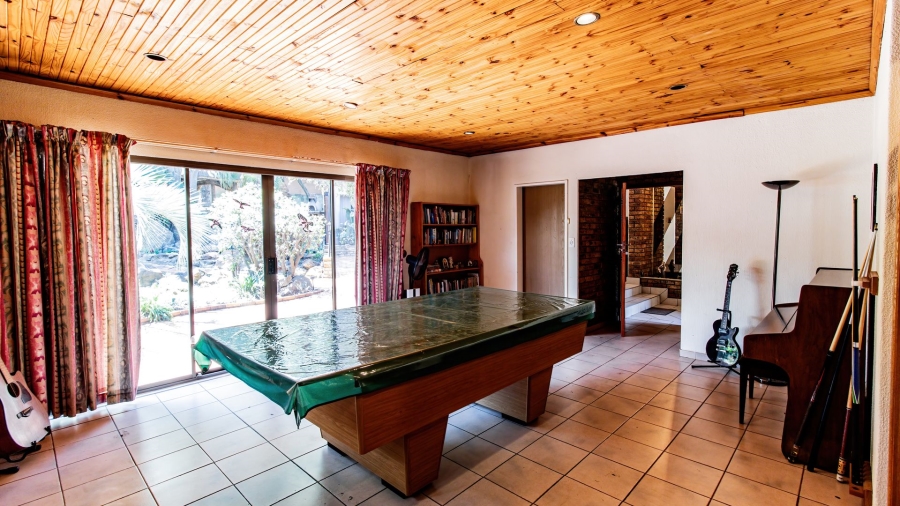 4 Bedroom Property for Sale in Mulbarton Gauteng