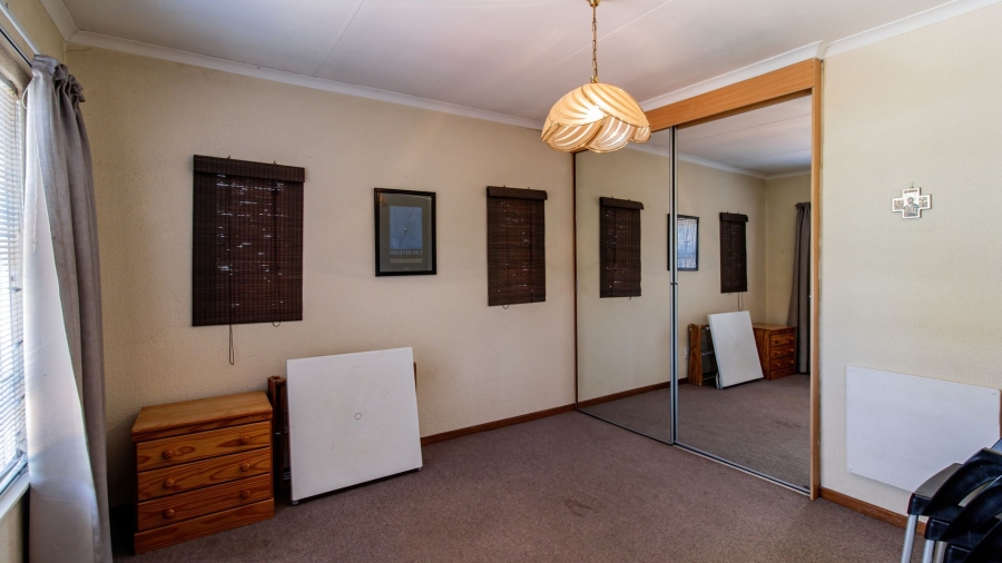 4 Bedroom Property for Sale in Mulbarton Gauteng