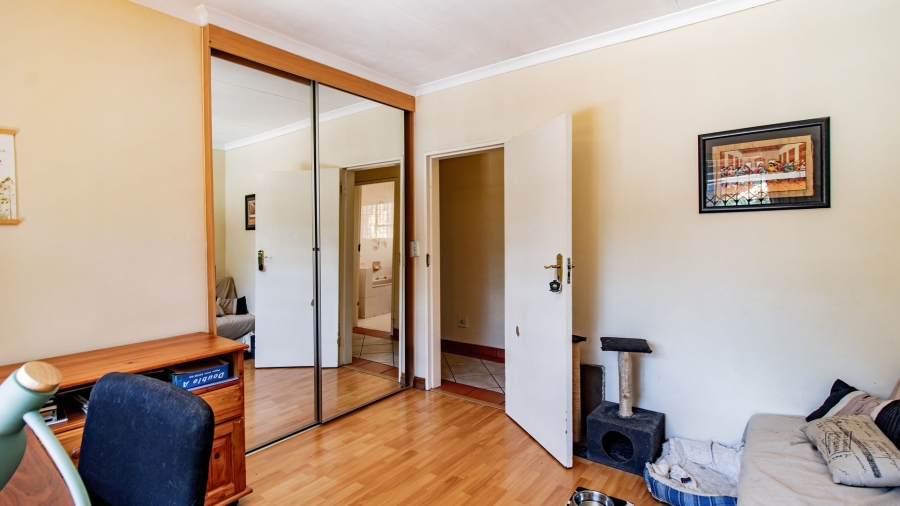 4 Bedroom Property for Sale in Mulbarton Gauteng