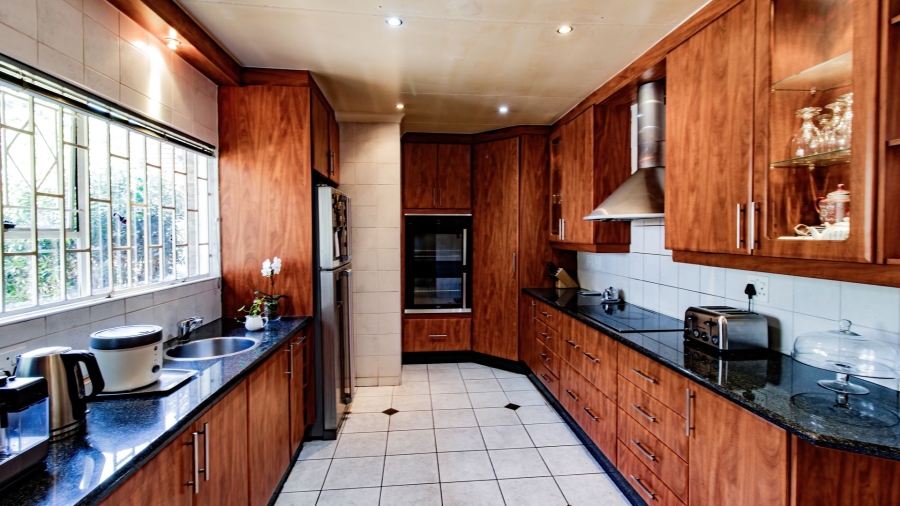 4 Bedroom Property for Sale in Mulbarton Gauteng