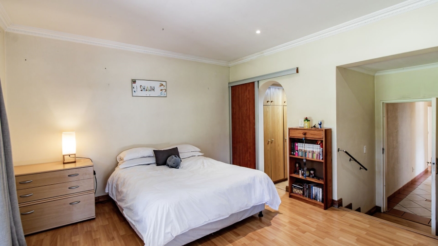 4 Bedroom Property for Sale in Mulbarton Gauteng