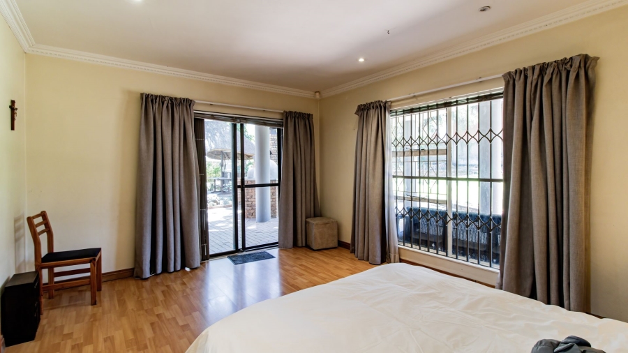 4 Bedroom Property for Sale in Mulbarton Gauteng