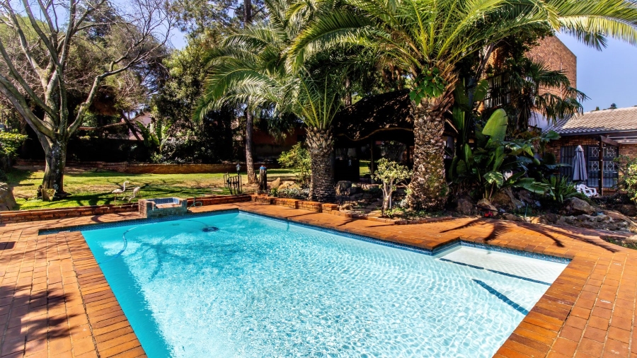 4 Bedroom Property for Sale in Mulbarton Gauteng