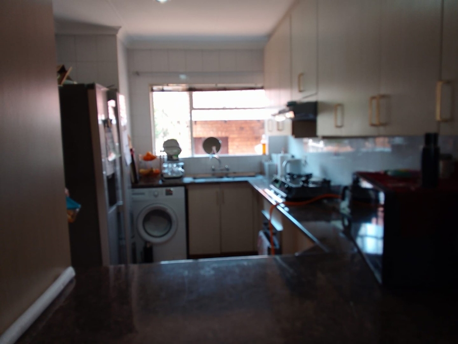 2 Bedroom Property for Sale in Ridgeway Gauteng