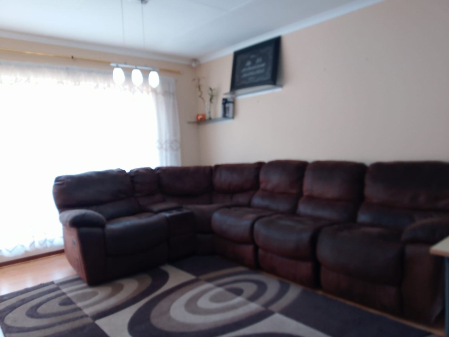 2 Bedroom Property for Sale in Ridgeway Gauteng