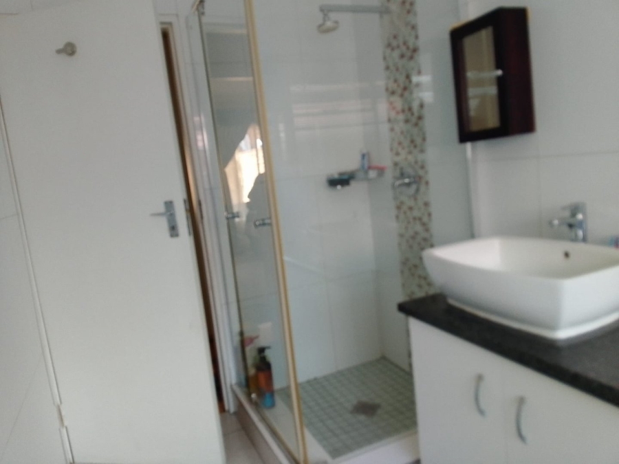 2 Bedroom Property for Sale in Ridgeway Gauteng