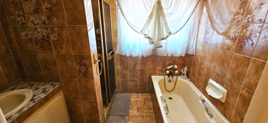 3 Bedroom Property for Sale in Ferryvale Gauteng