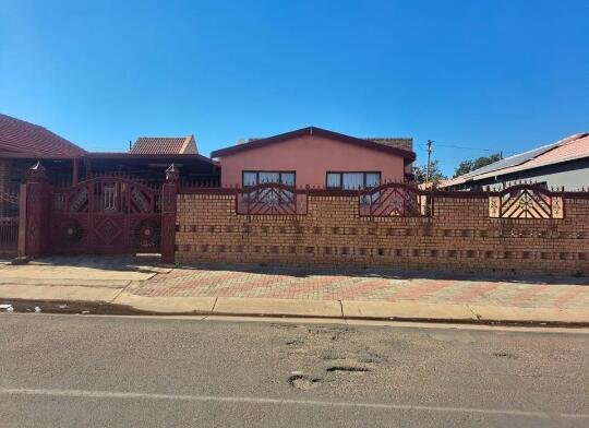 4 Bedroom Property for Sale in Soshanguve H Gauteng