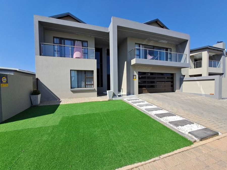 4 Bedroom Property for Sale in Zambezi Manor Lifestyle Estate Gauteng