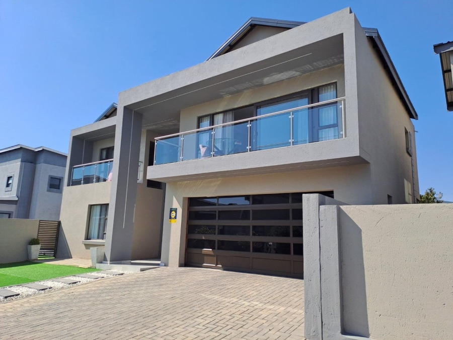 4 Bedroom Property for Sale in Zambezi Manor Lifestyle Estate Gauteng