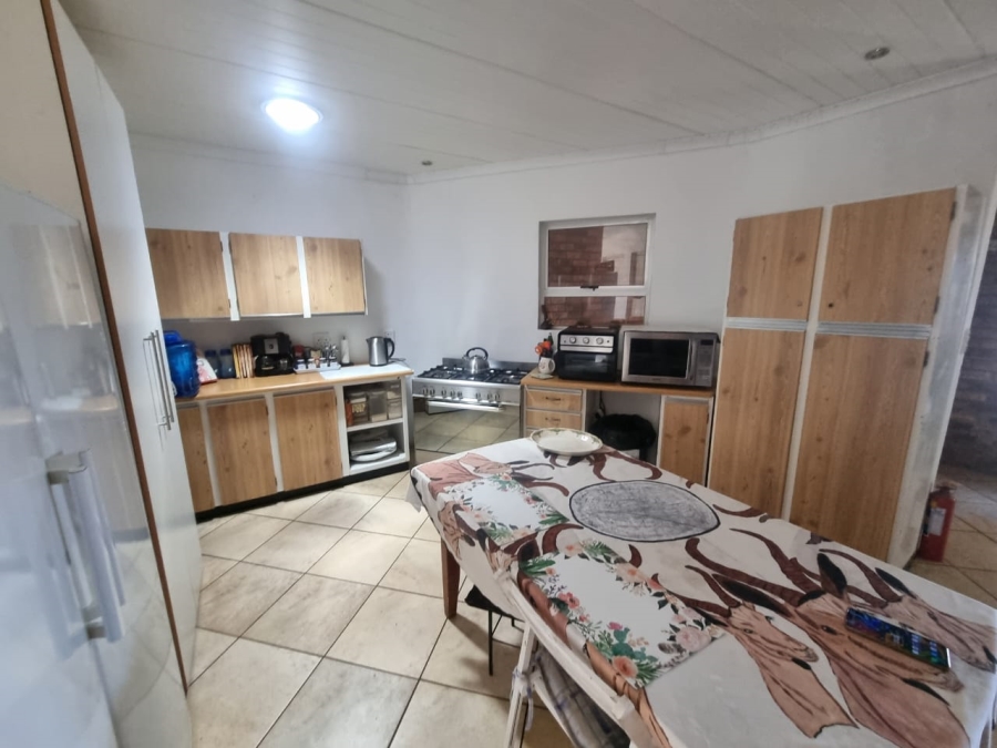 3 Bedroom Property for Sale in Vaaloewer Gauteng