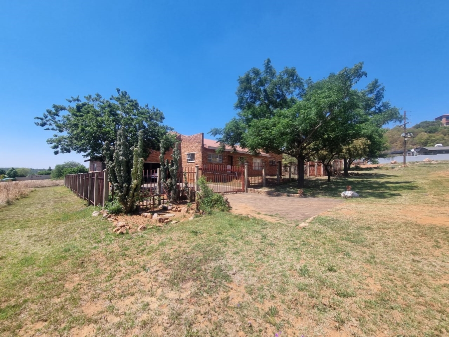 3 Bedroom Property for Sale in Vaaloewer Gauteng