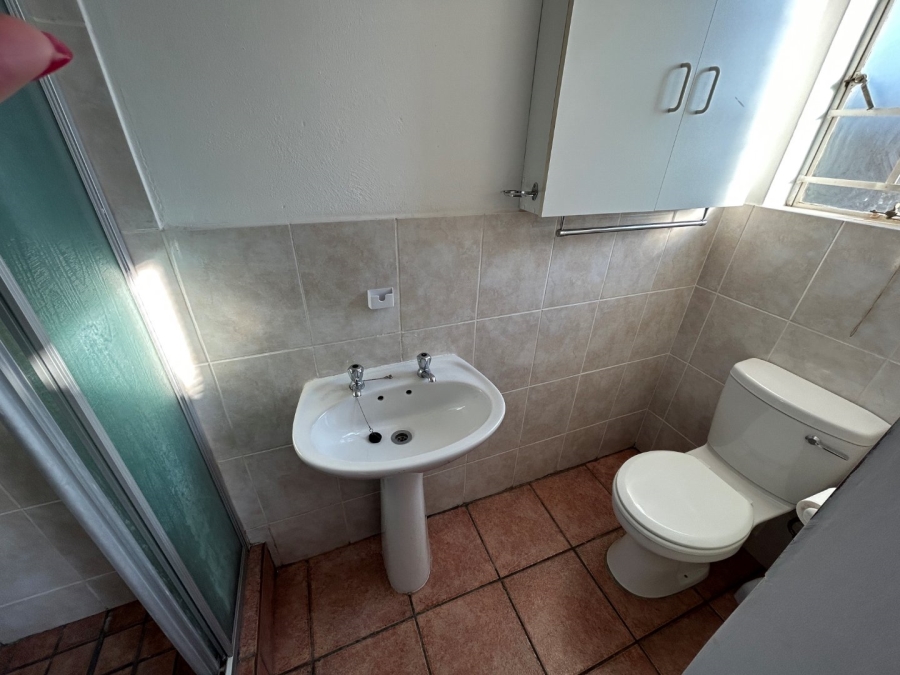 To Let 2 Bedroom Property for Rent in Wilgeheuwel Gauteng