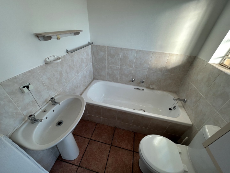 To Let 2 Bedroom Property for Rent in Wilgeheuwel Gauteng