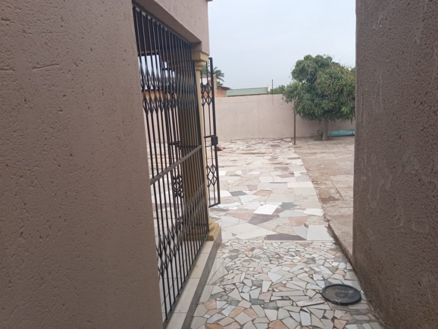 3 Bedroom Property for Sale in Soshanguve JJ Gauteng