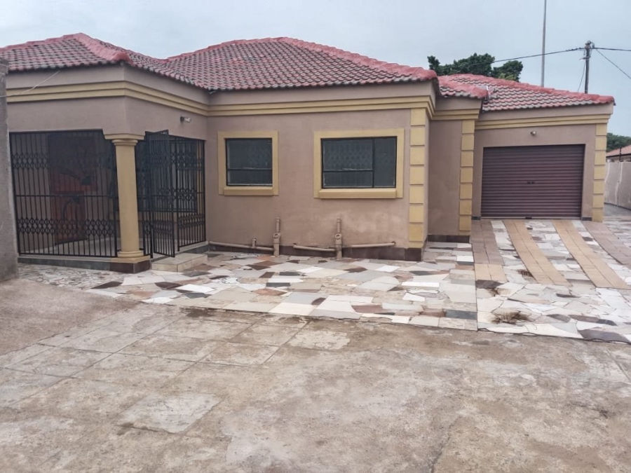 3 Bedroom Property for Sale in Soshanguve JJ Gauteng