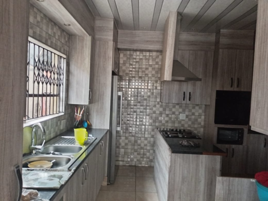 3 Bedroom Property for Sale in Soshanguve JJ Gauteng