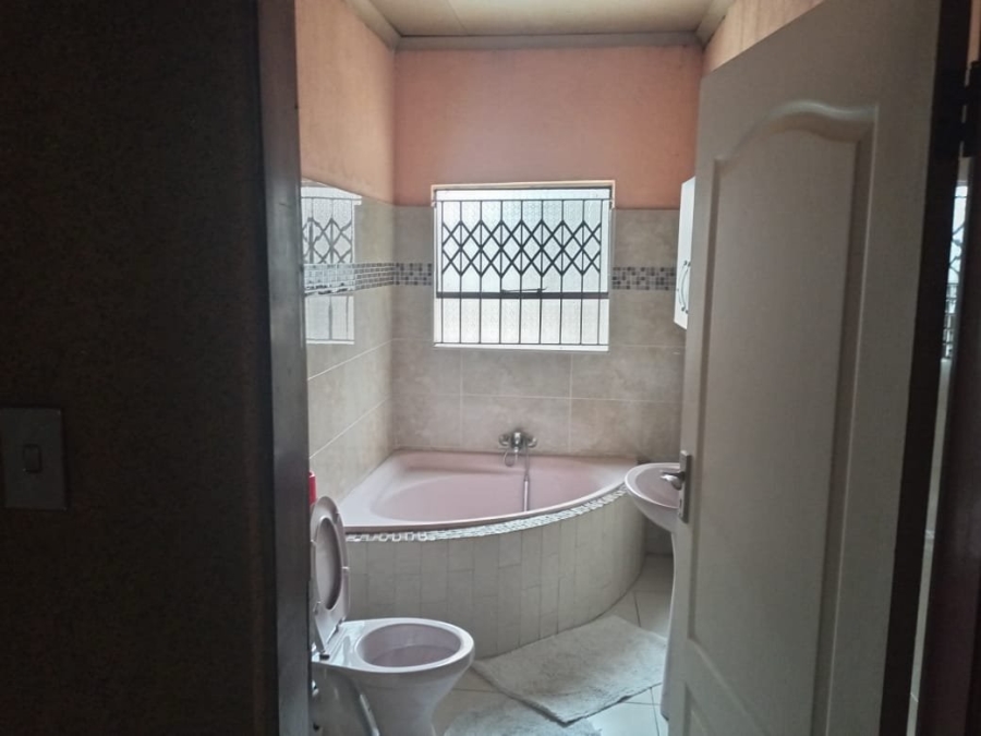 3 Bedroom Property for Sale in Soshanguve JJ Gauteng