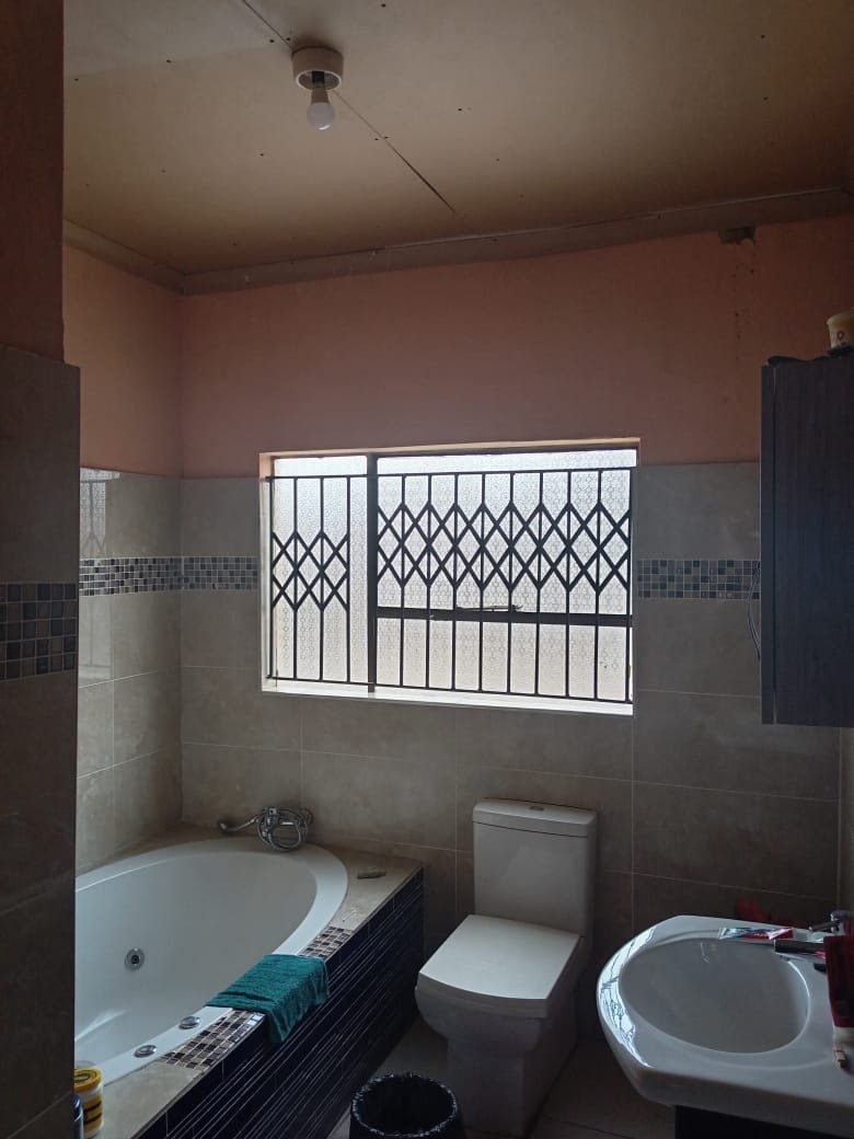 3 Bedroom Property for Sale in Soshanguve JJ Gauteng