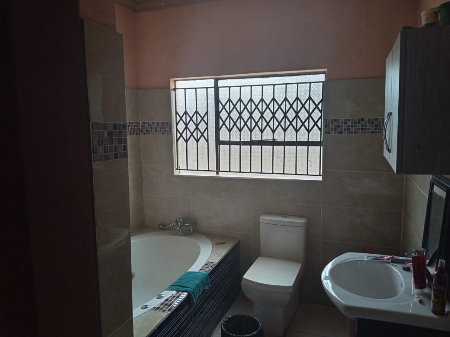 3 Bedroom Property for Sale in Soshanguve JJ Gauteng