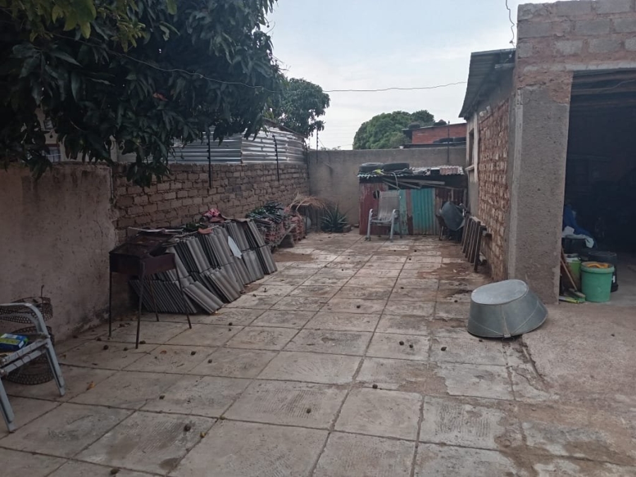 3 Bedroom Property for Sale in Soshanguve JJ Gauteng