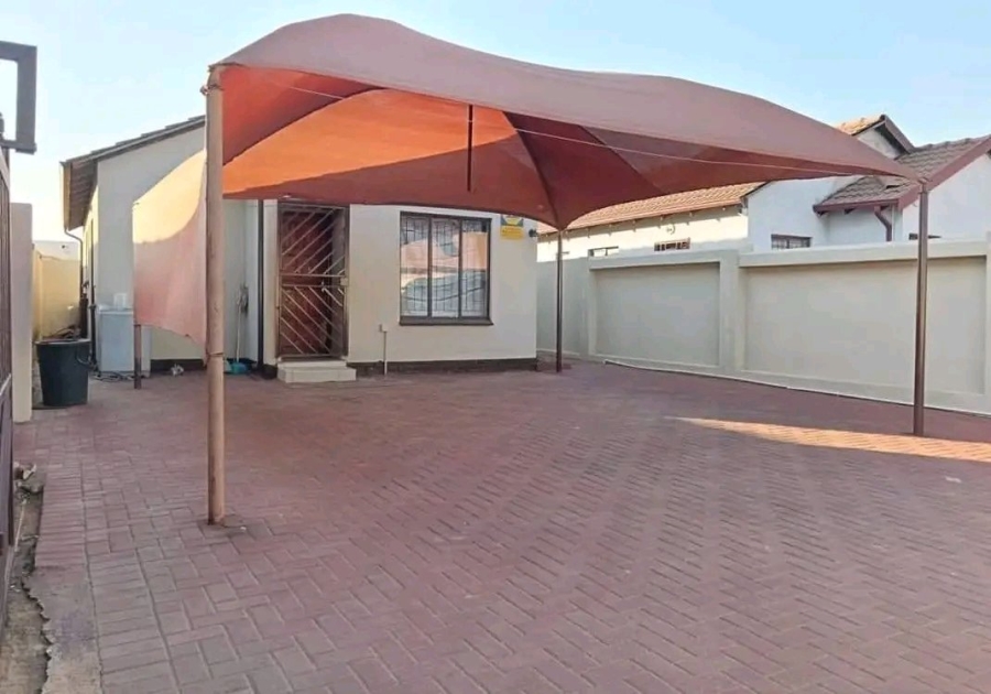 3 Bedroom Property for Sale in Soshanguve East Gauteng