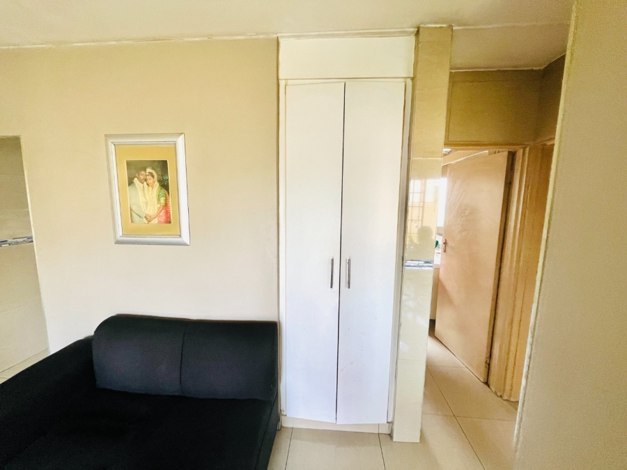 To Let 2 Bedroom Property for Rent in Buccleuch Gauteng