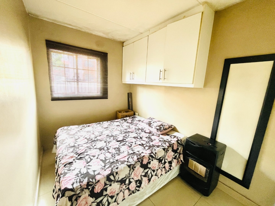 To Let 2 Bedroom Property for Rent in Buccleuch Gauteng