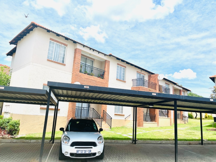 To Let 2 Bedroom Property for Rent in Buccleuch Gauteng