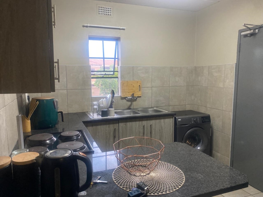 2 Bedroom Property for Sale in Montana Tuine Gauteng