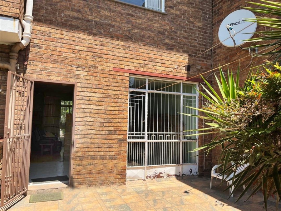 2 Bedroom Property for Sale in Benoni Central Gauteng