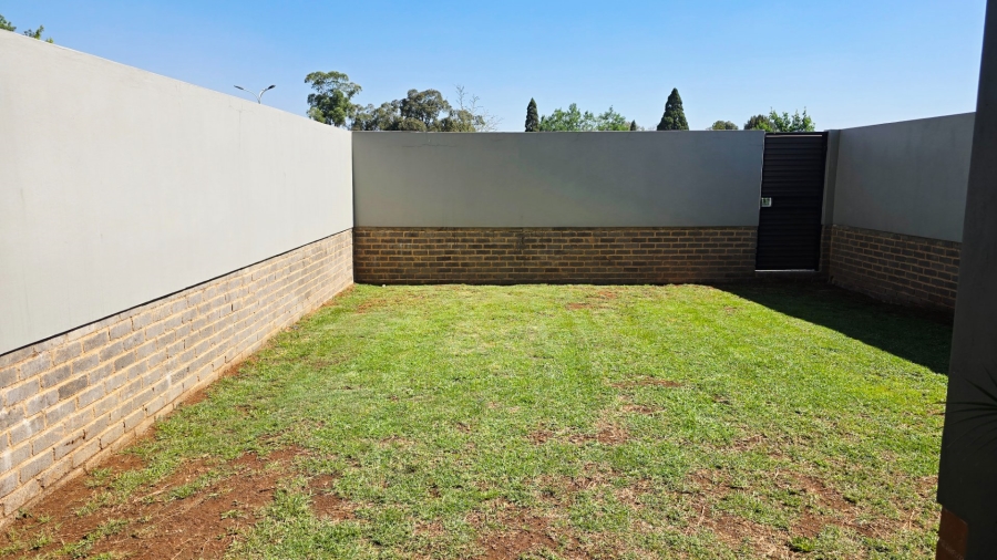 2 Bedroom Property for Sale in Lilianton Gauteng