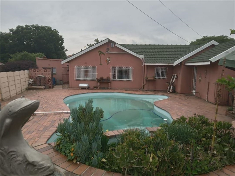 4 Bedroom Property for Sale in Berton Park Gauteng