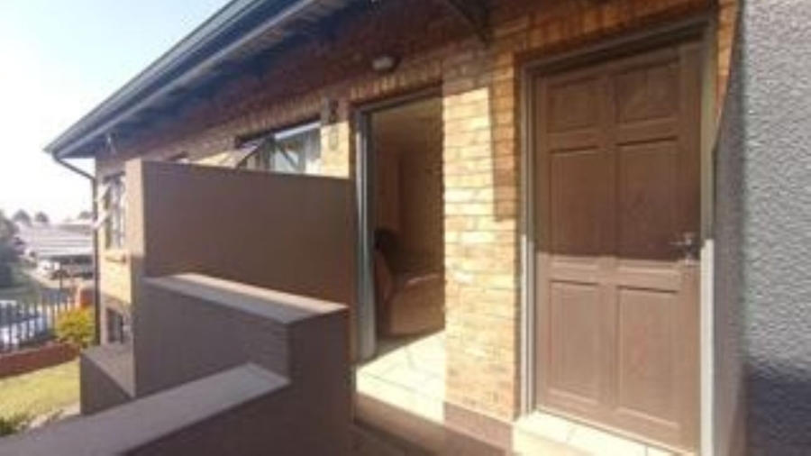 3 Bedroom Property for Sale in Albertsdal Gauteng