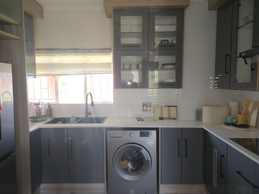 2 Bedroom Property for Sale in Ravensklip Gauteng