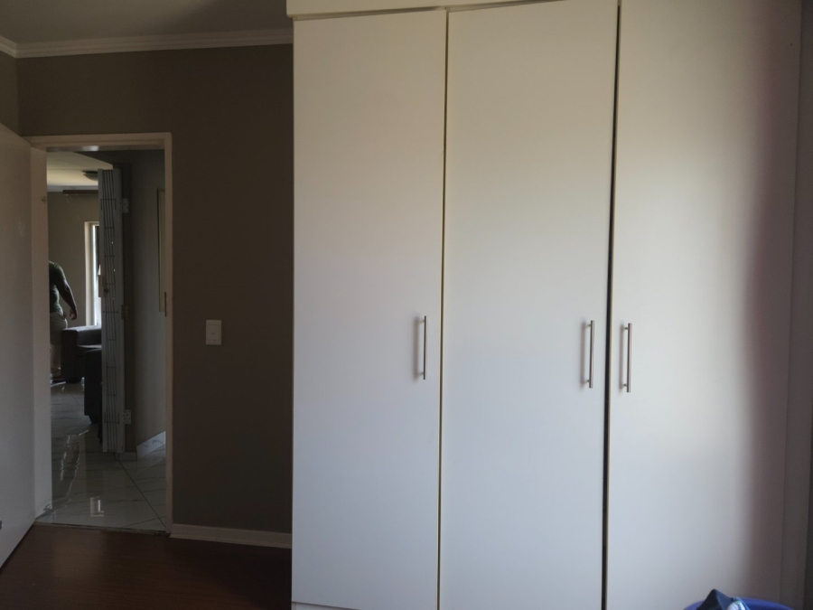 2 Bedroom Property for Sale in Ravensklip Gauteng
