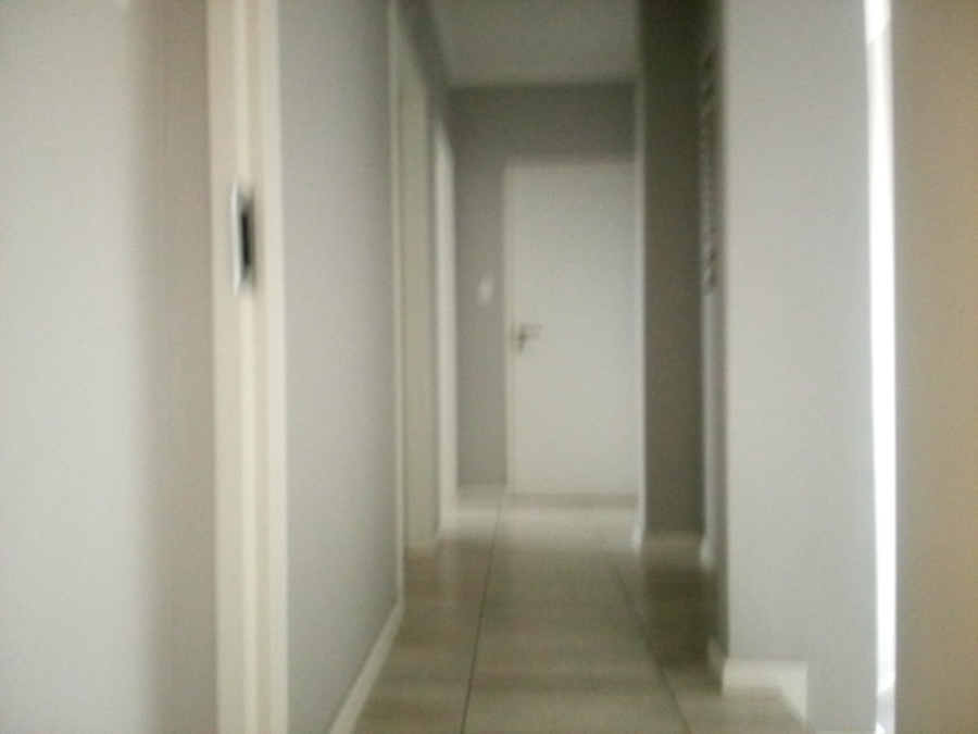 3 Bedroom Property for Sale in Blue Hills Gauteng