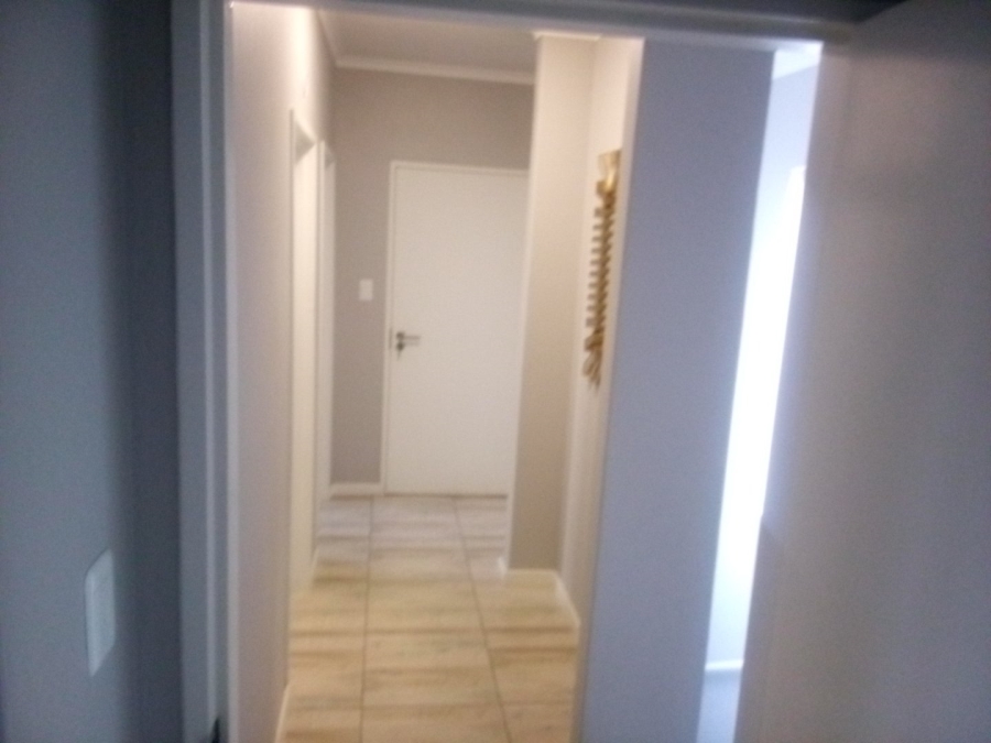3 Bedroom Property for Sale in Blue Hills Gauteng