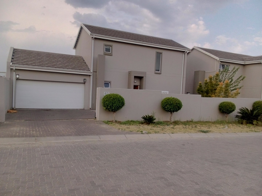 3 Bedroom Property for Sale in Blue Hills Gauteng