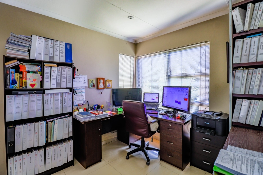 4 Bedroom Property for Sale in Jukskei Park Gauteng