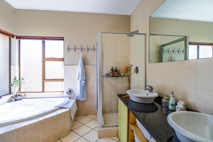 4 Bedroom Property for Sale in Jukskei Park Gauteng