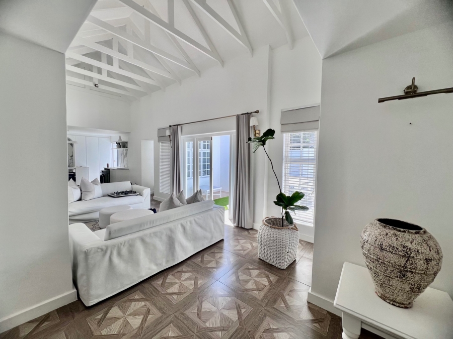 To Let 5 Bedroom Property for Rent in Silver Lakes Gauteng