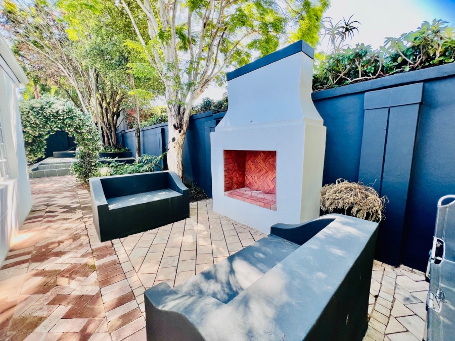 To Let 5 Bedroom Property for Rent in Silver Lakes Gauteng